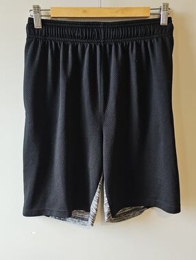 Reebok Medium Black And Gray Athletic Shorts